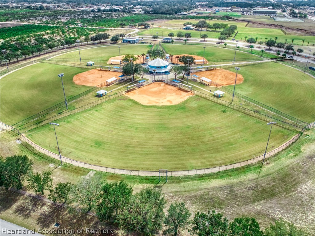 3518 Ellington Avenue