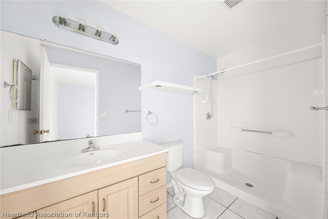 3518 Ellington Avenue