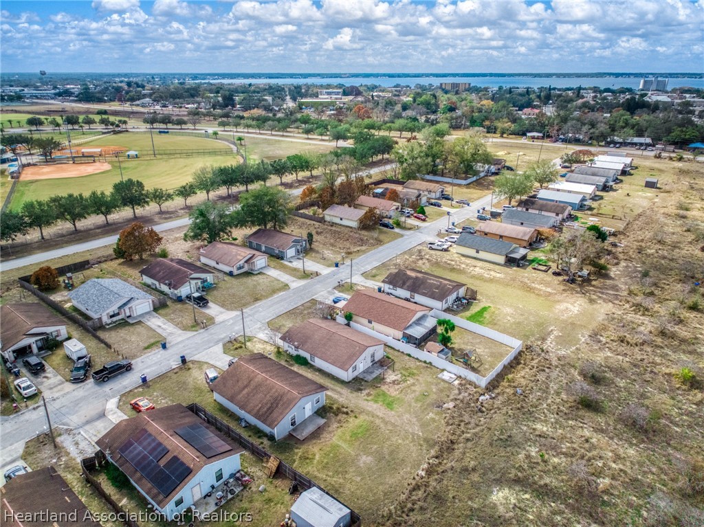 3518 Ellington Avenue