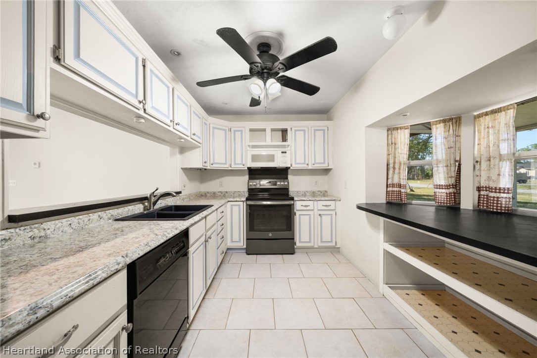 1273 Woodbury Avenue