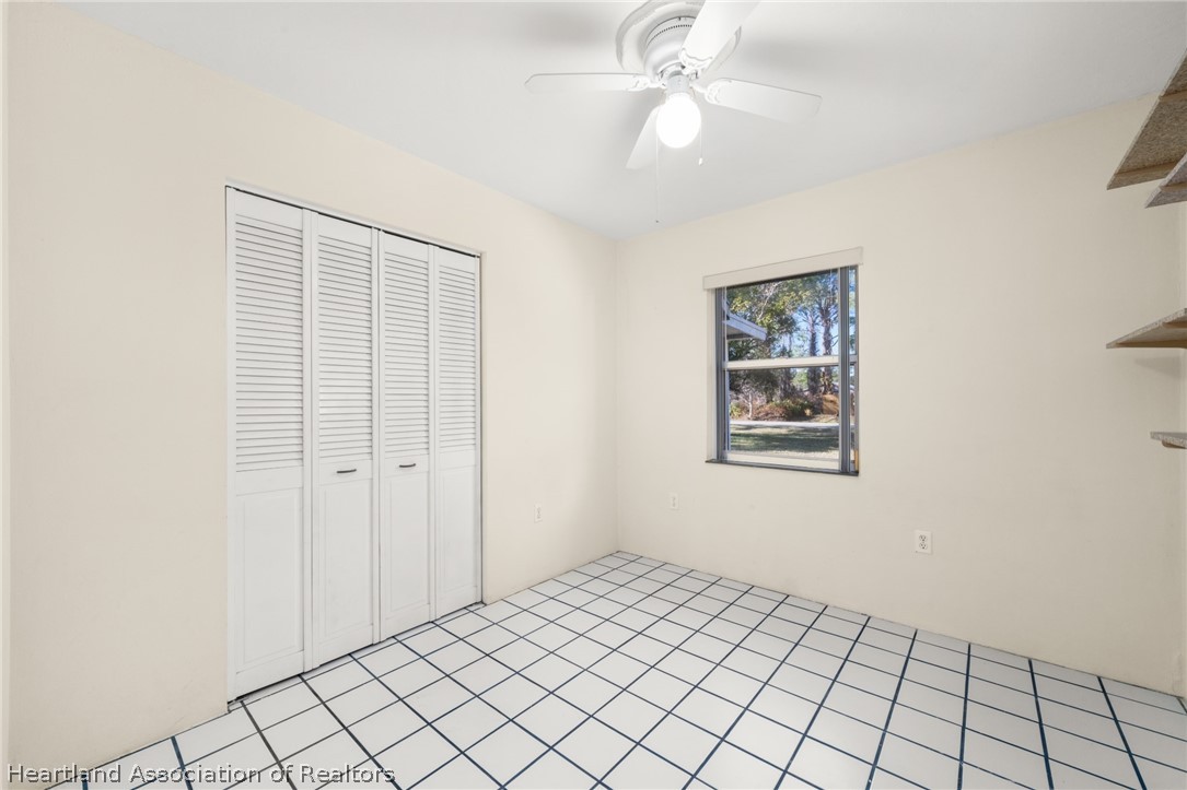 1273 Woodbury Avenue