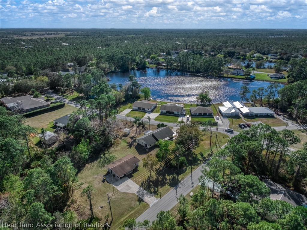 1273 Woodbury Avenue