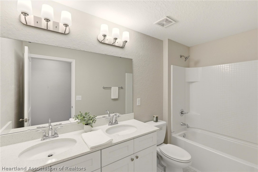 6823 Dickinson Drive