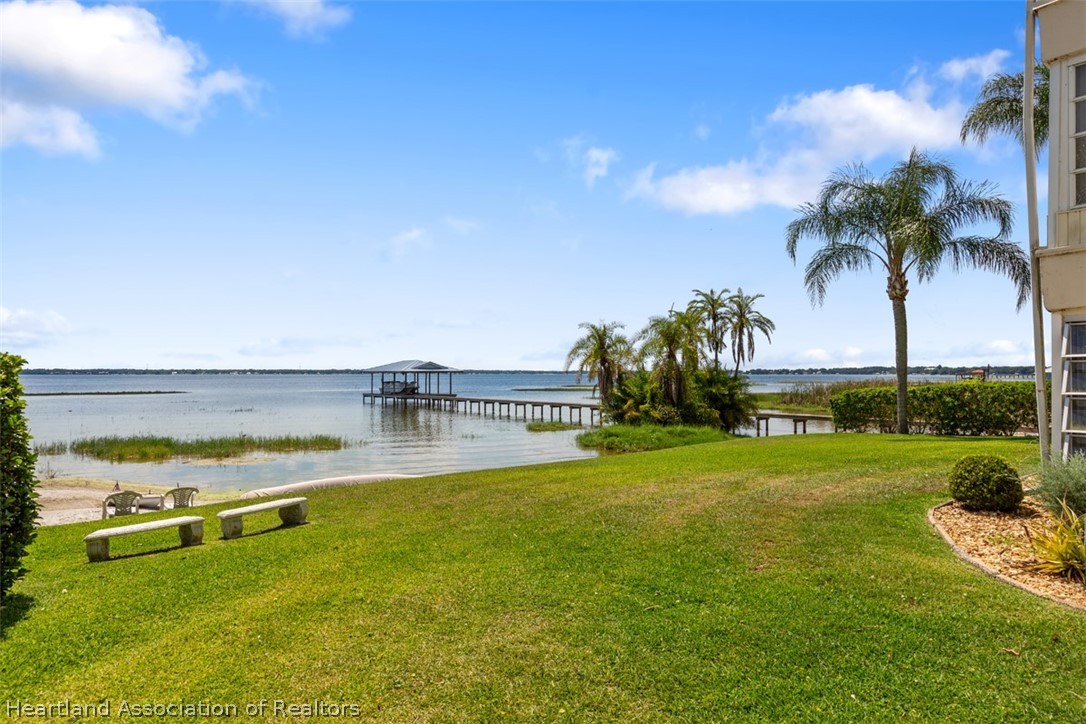 1801 Lakeview Drive 301