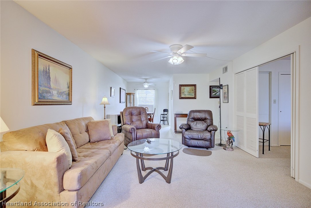1801 Lakeview Drive 301