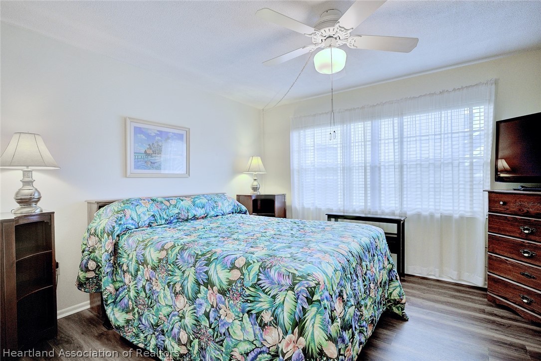 1801 Lakeview Drive 301