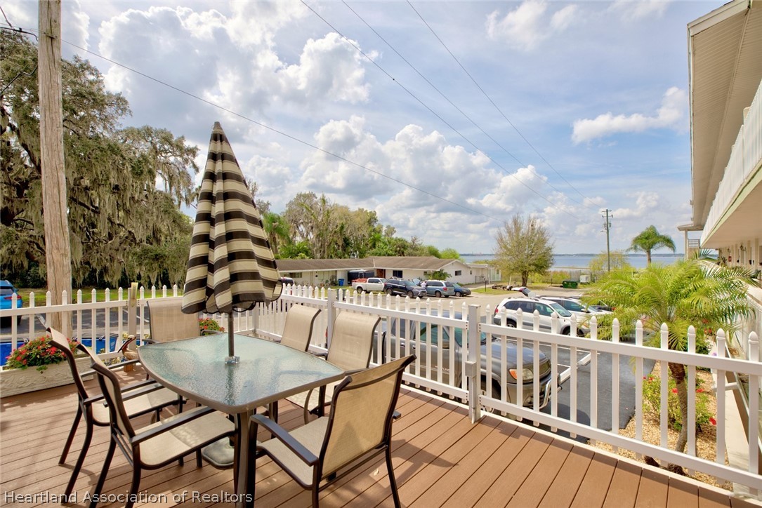 1801 Lakeview Drive 301