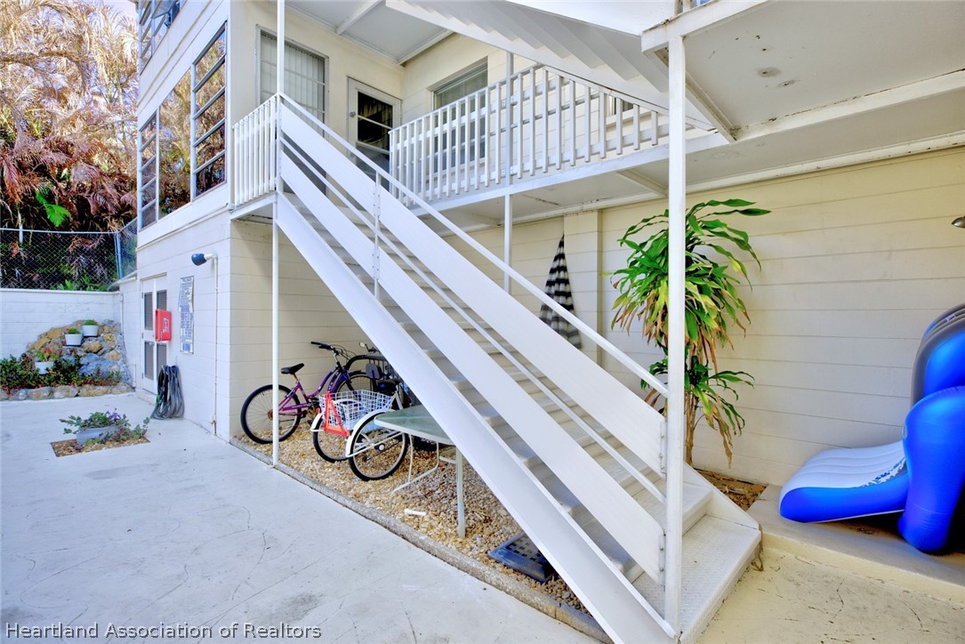 1801 Lakeview Drive 301