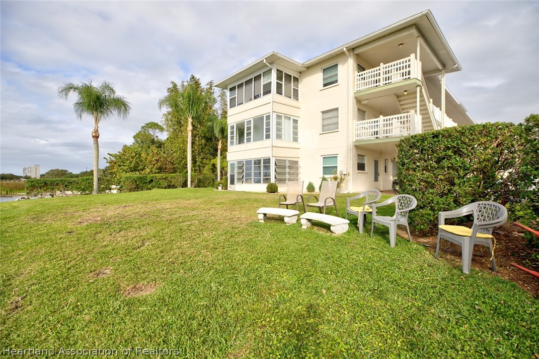 1801 Lakeview Drive 301
