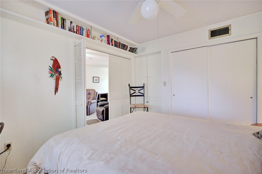 1801 Lakeview Drive 301