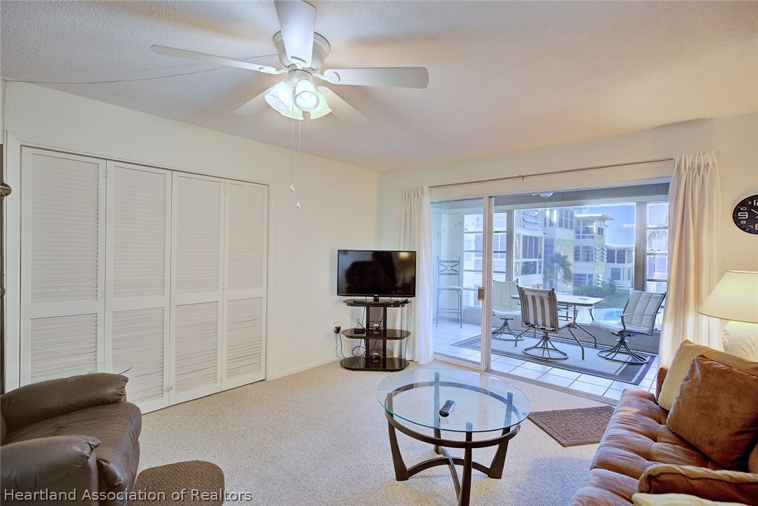 1801 Lakeview Drive 301