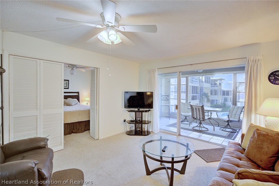 1801 Lakeview Drive 301