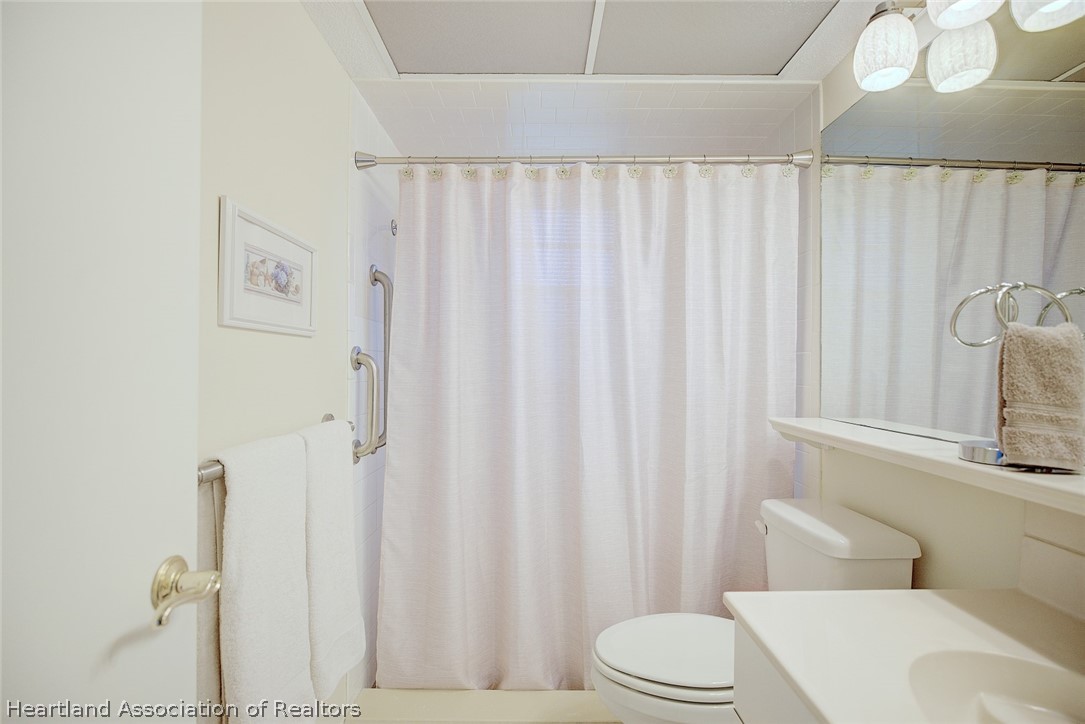 1801 Lakeview Drive 301