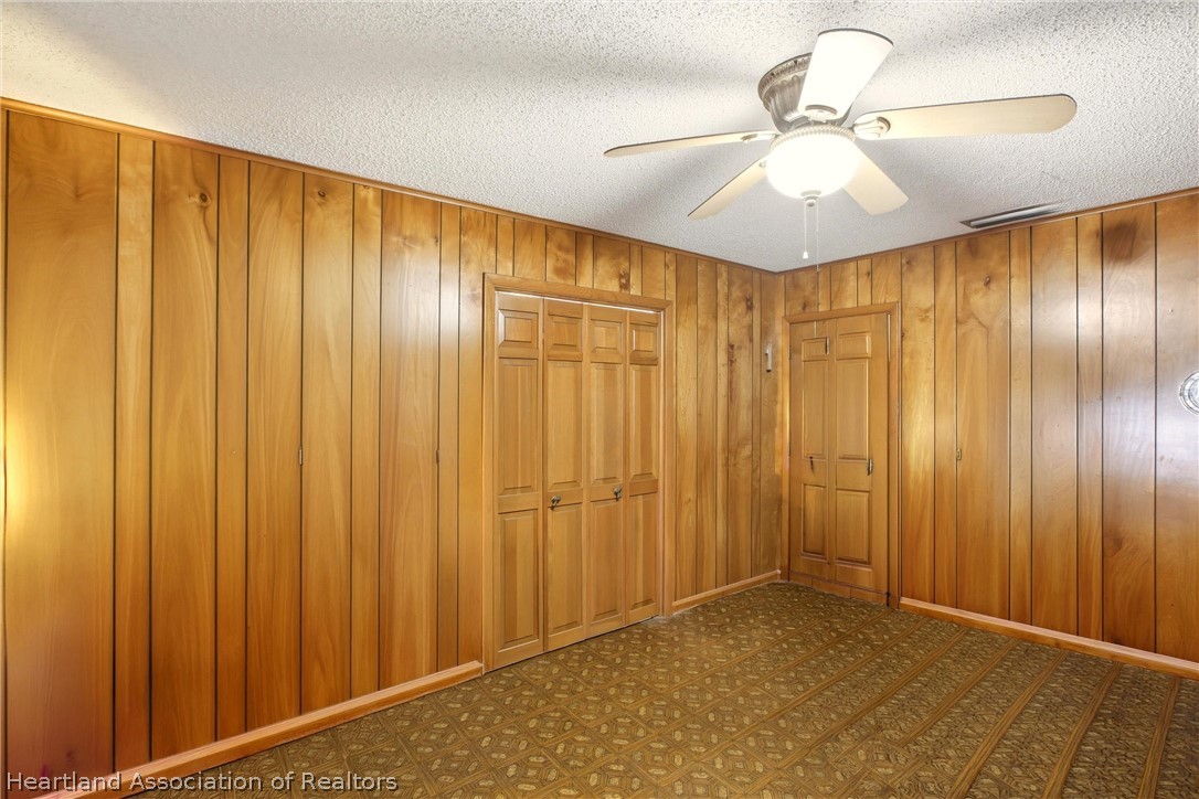 3903 Edison Avenue