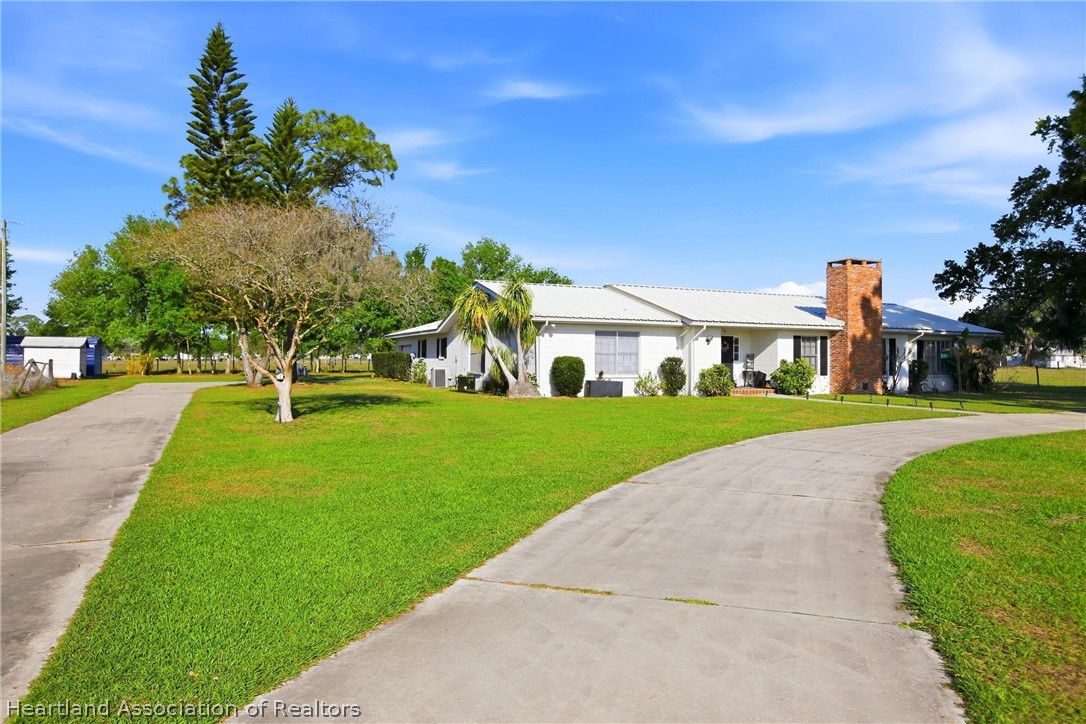 3903 Edison Avenue