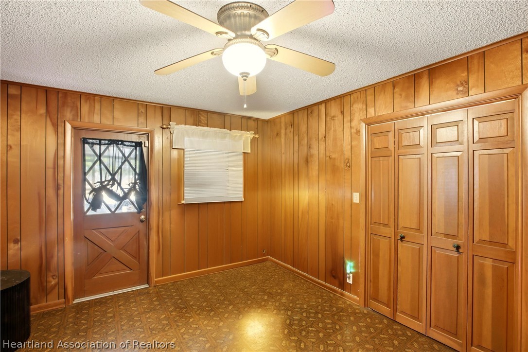 3903 Edison Avenue