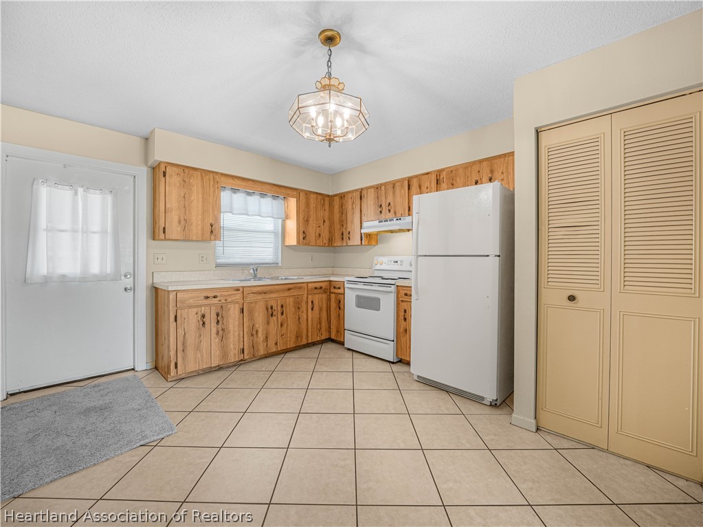 3021 Villa Road
