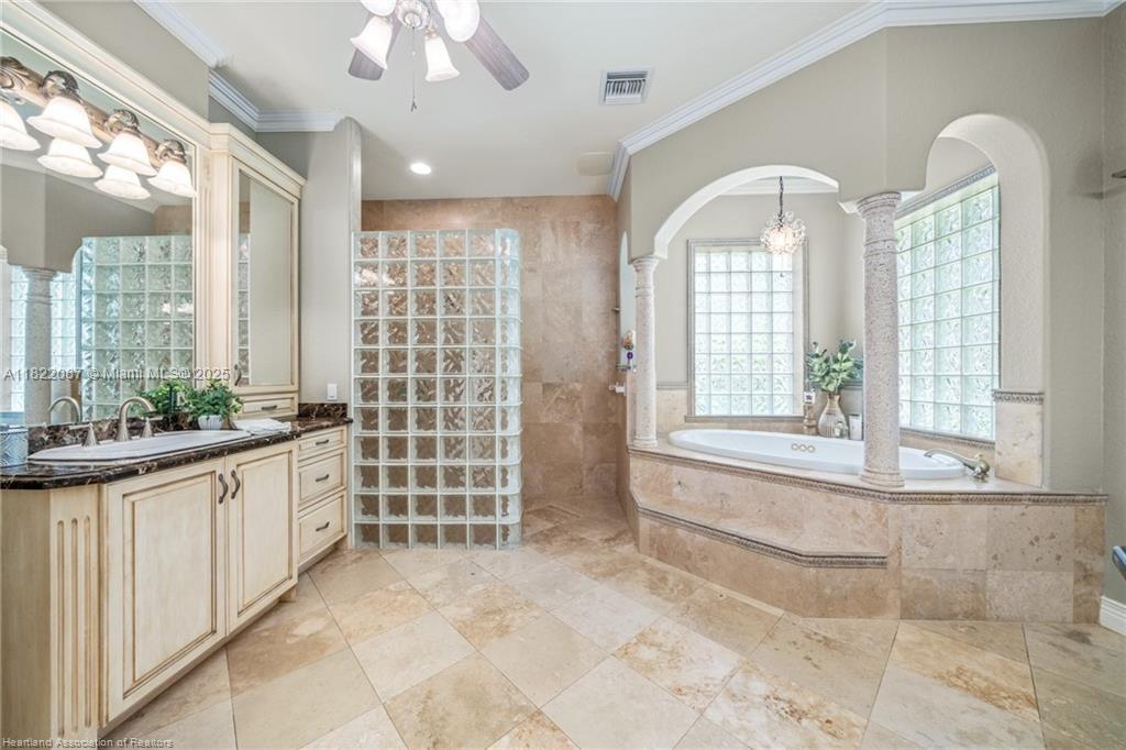 3859 Enchanted Oaks LN