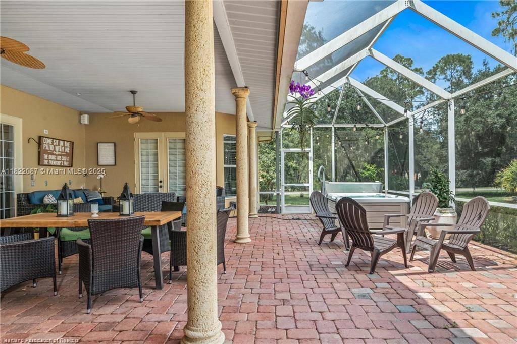 3859 Enchanted Oaks LN