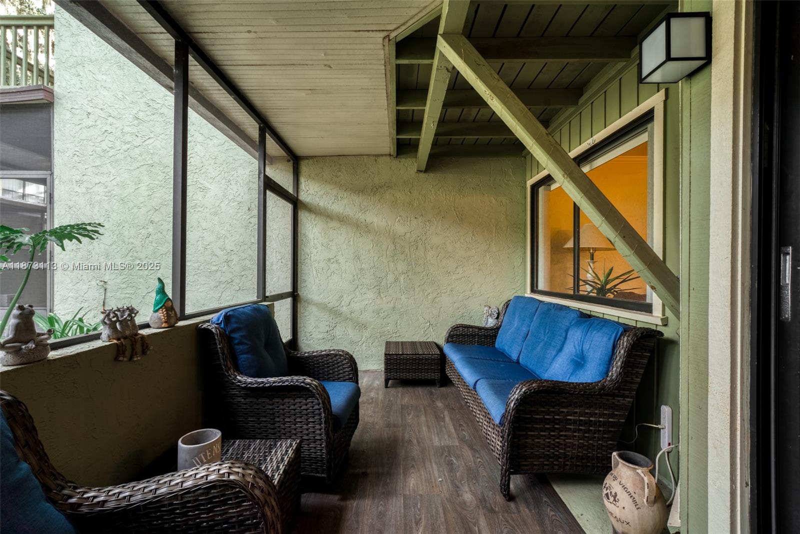 1561 Lakeview Drive Unit 969