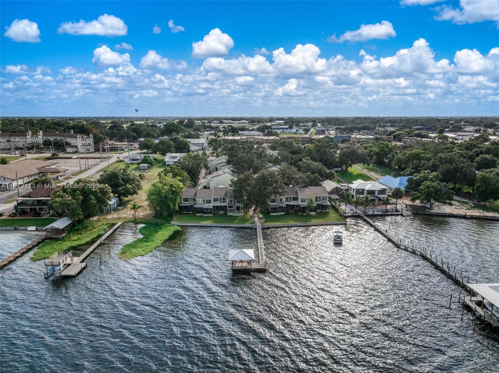 1561 Lakeview Drive Unit 969