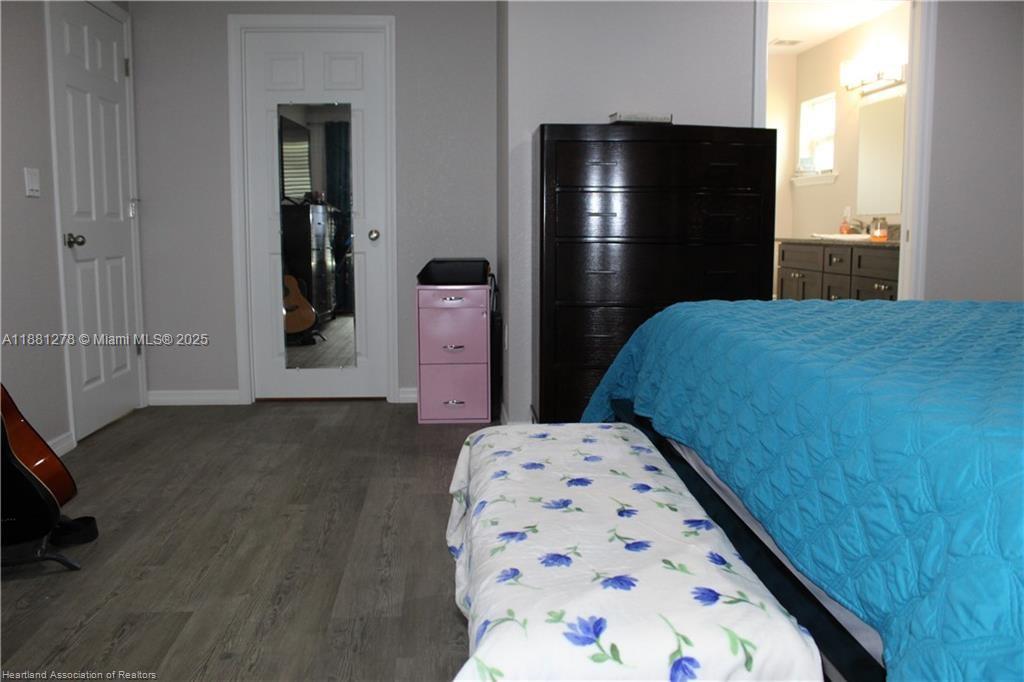 5195 Greenfields Run