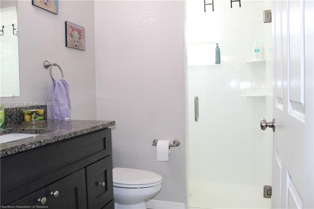 5195 Greenfields Run