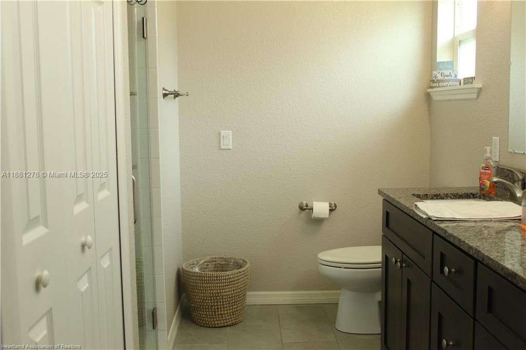 5195 Greenfields Run