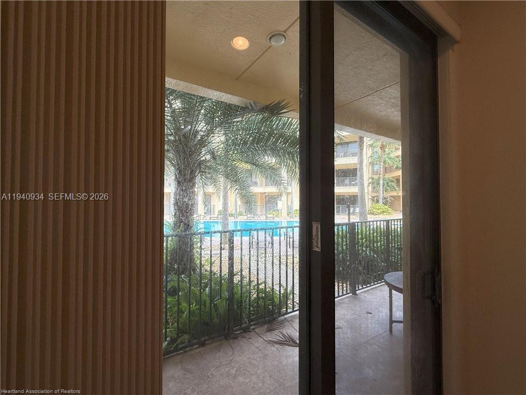 2351 Lakeview Drive # 115