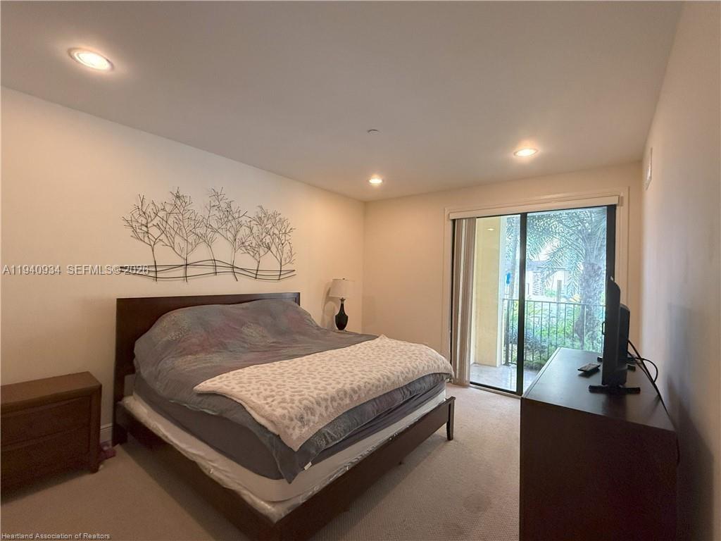 2351 Lakeview Drive # 115