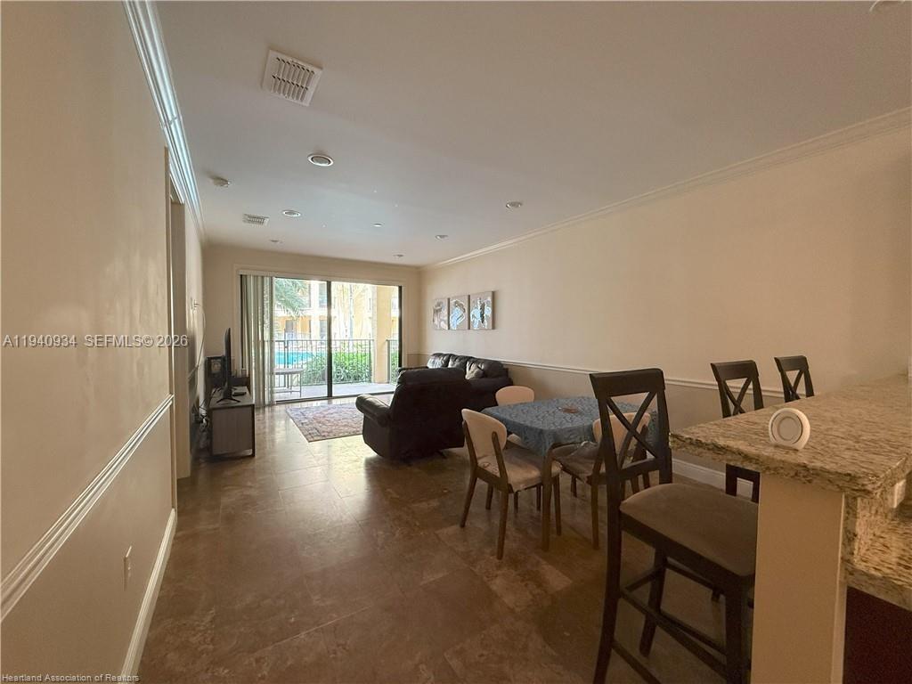 2351 Lakeview Drive # 115