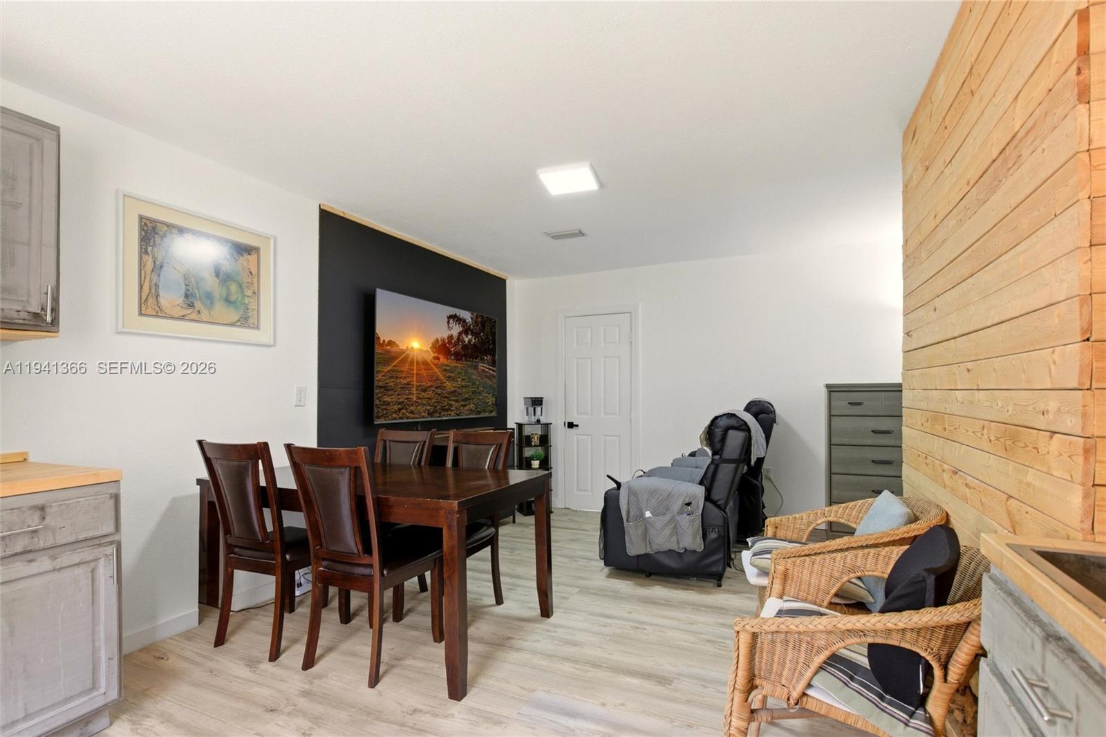 2124 Gardenview Road