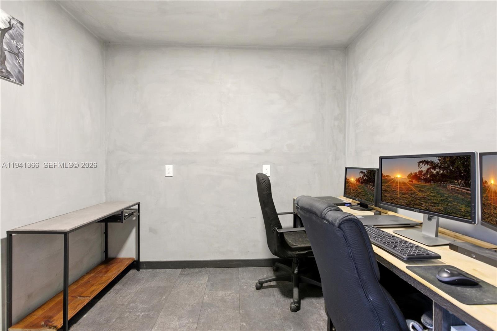 2124 Gardenview Road