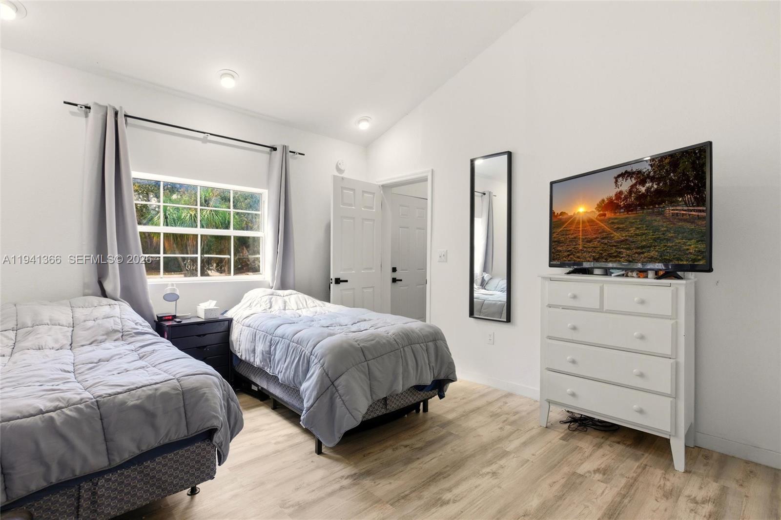 2124 Gardenview Road