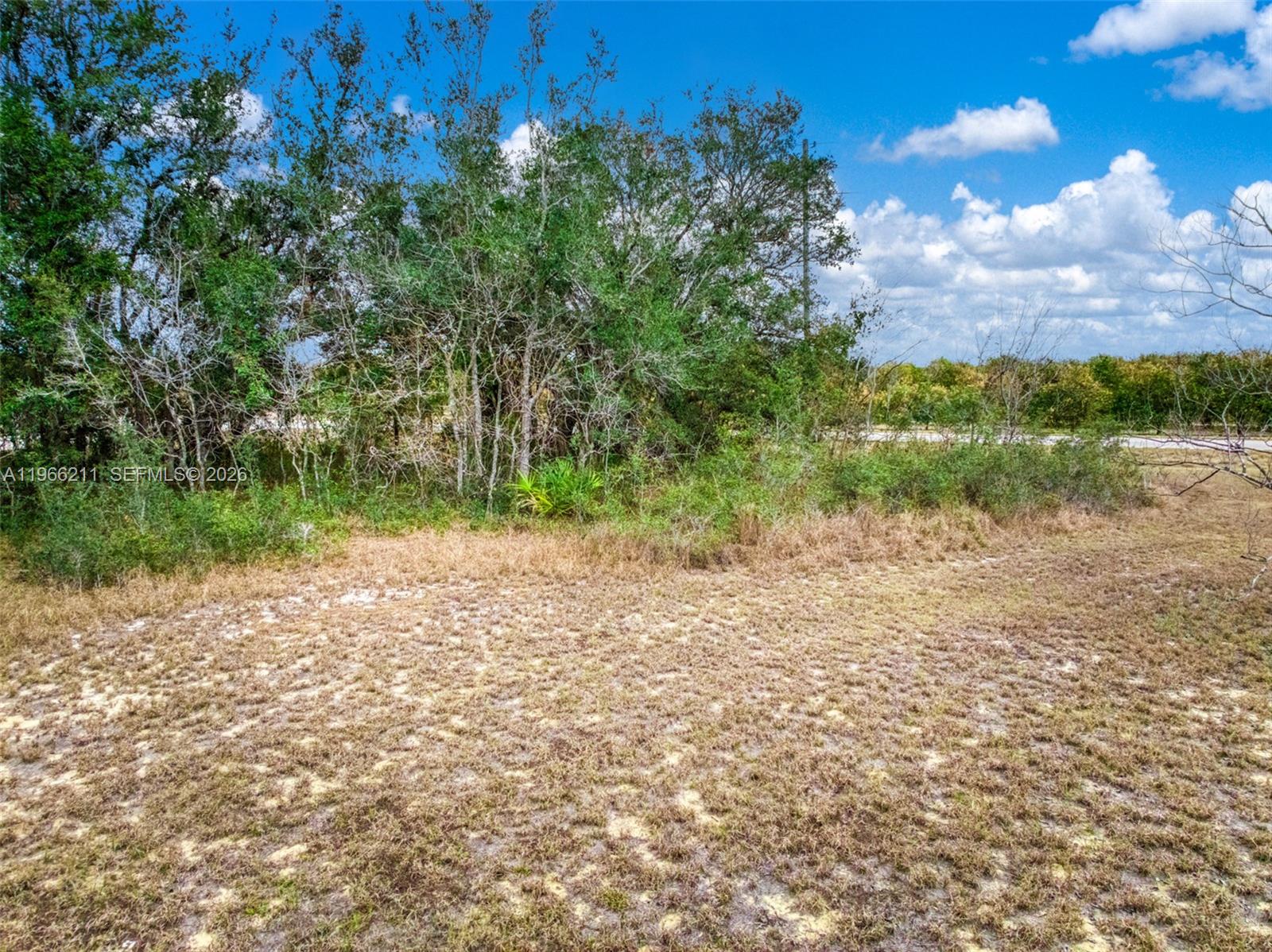 2713 W Hasbrouck Road