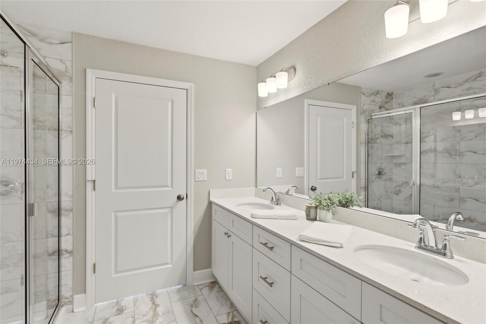 6823 Dickinson Drive