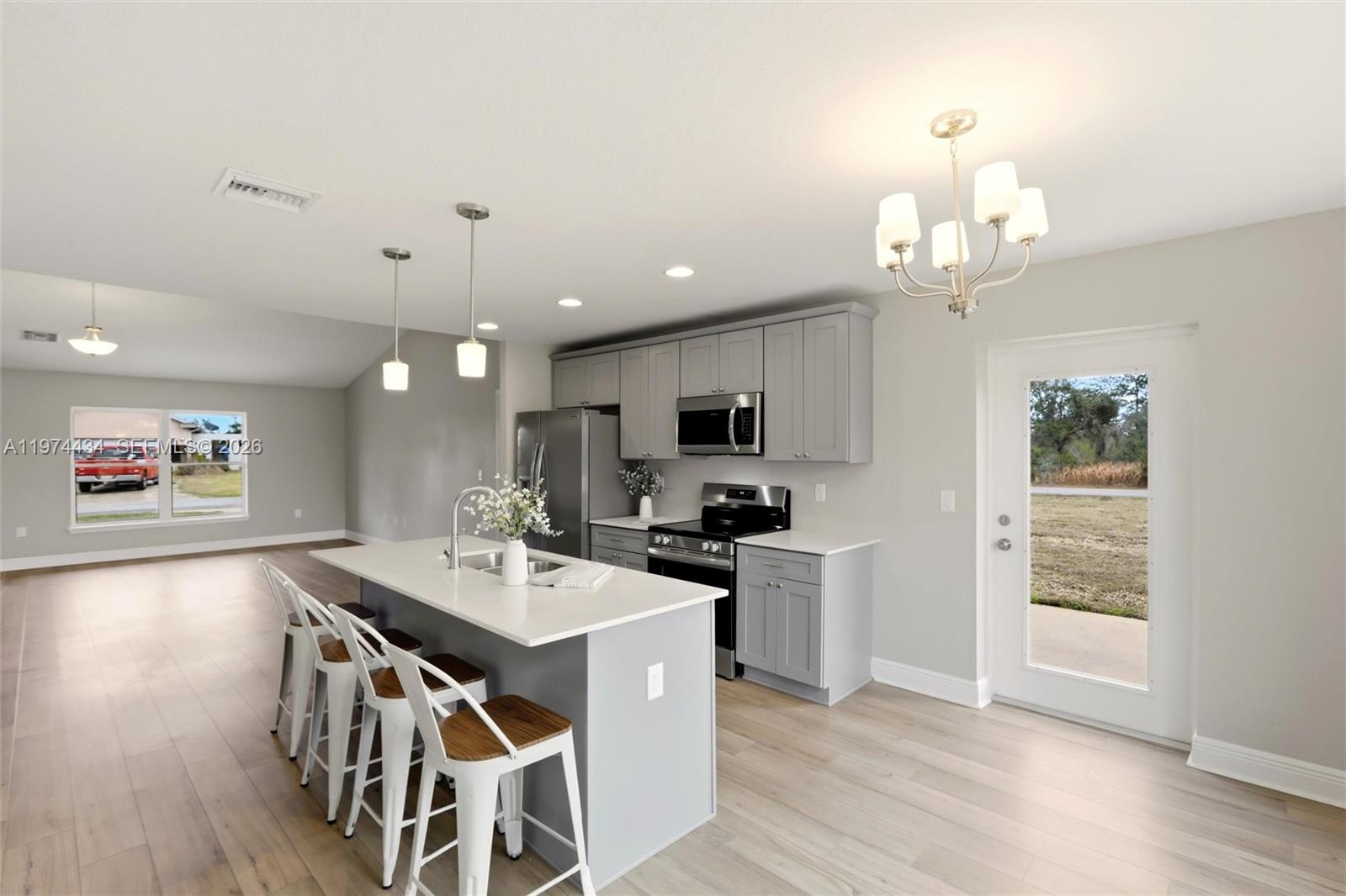 6823 Dickinson Drive