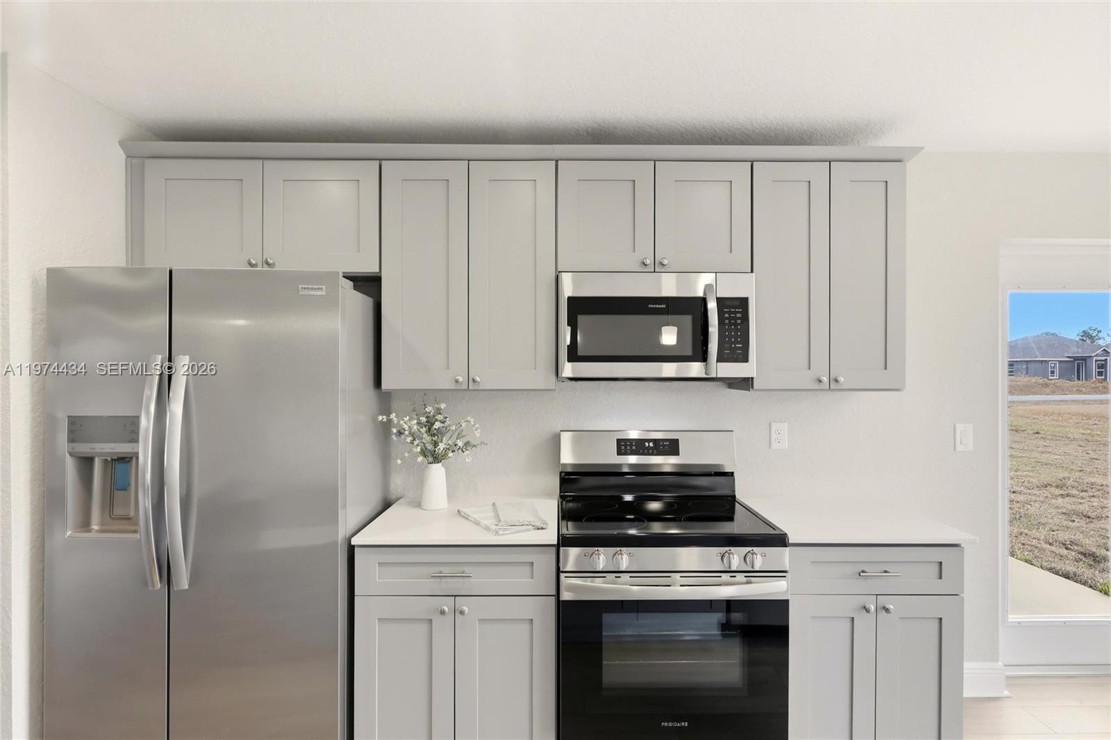 6823 Dickinson Drive