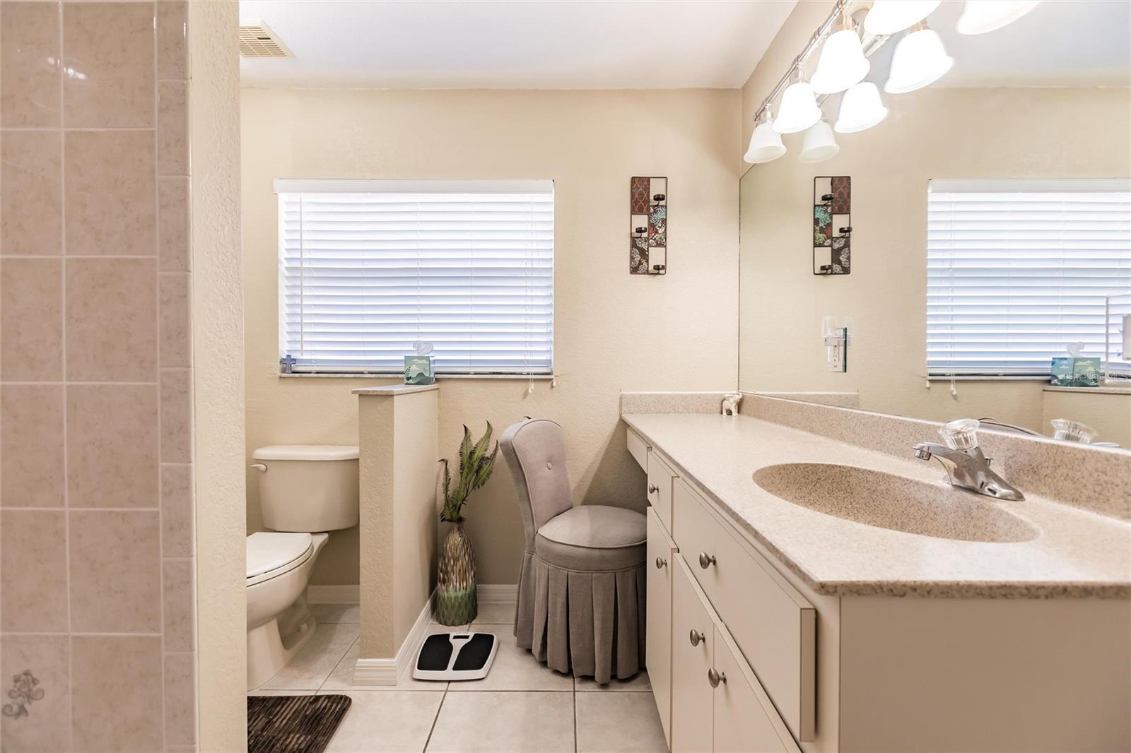 8230 SW LIVERPOOL RD