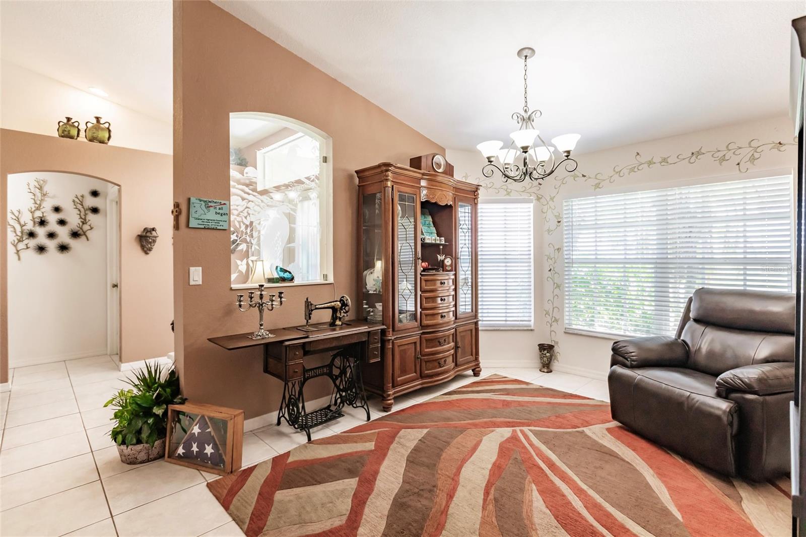 8230 SW LIVERPOOL RD