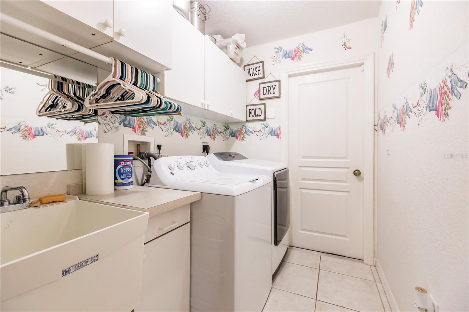 8230 SW LIVERPOOL RD