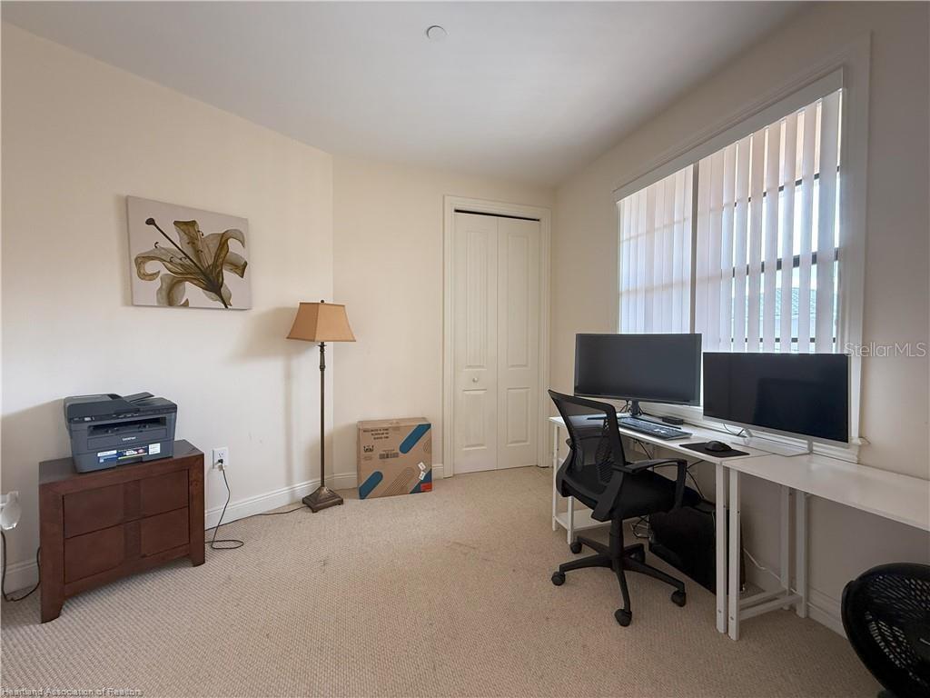 2351 LAKEVIEW DR #115