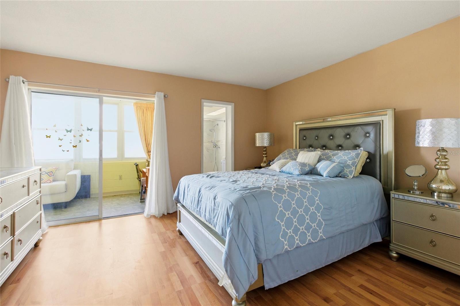 7770 DR MARTIN LUTHER KING JR ST N #201