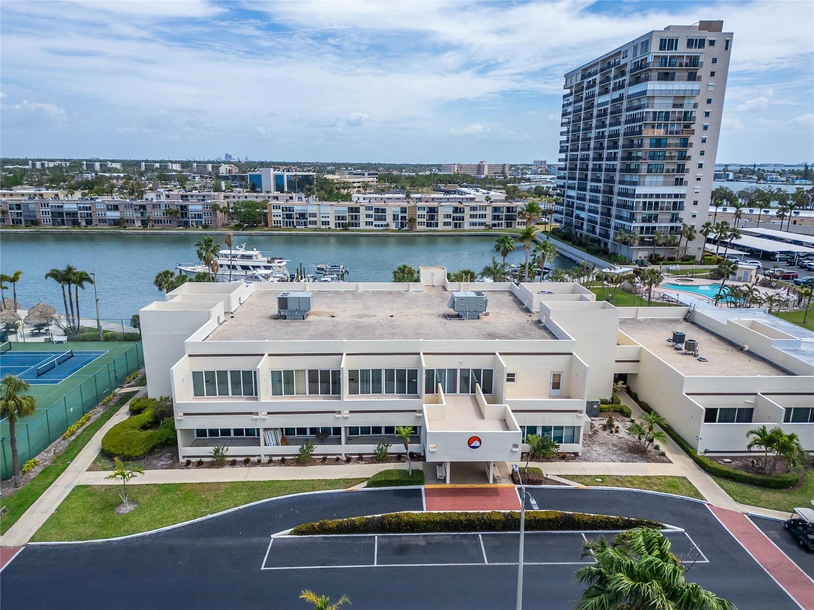 7700 SUN ISLAND DR S #107