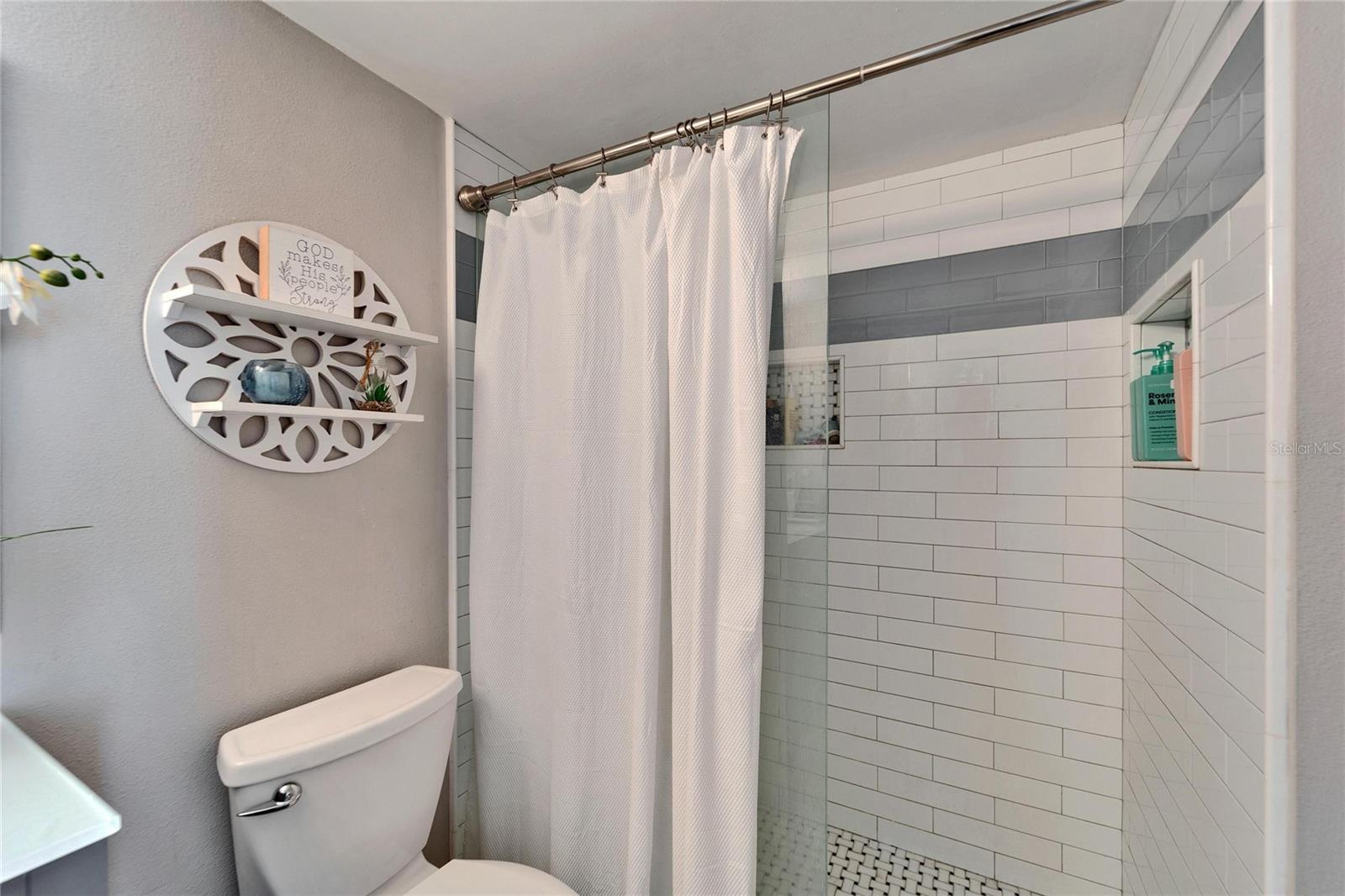 7700 SUN ISLAND DR S #107