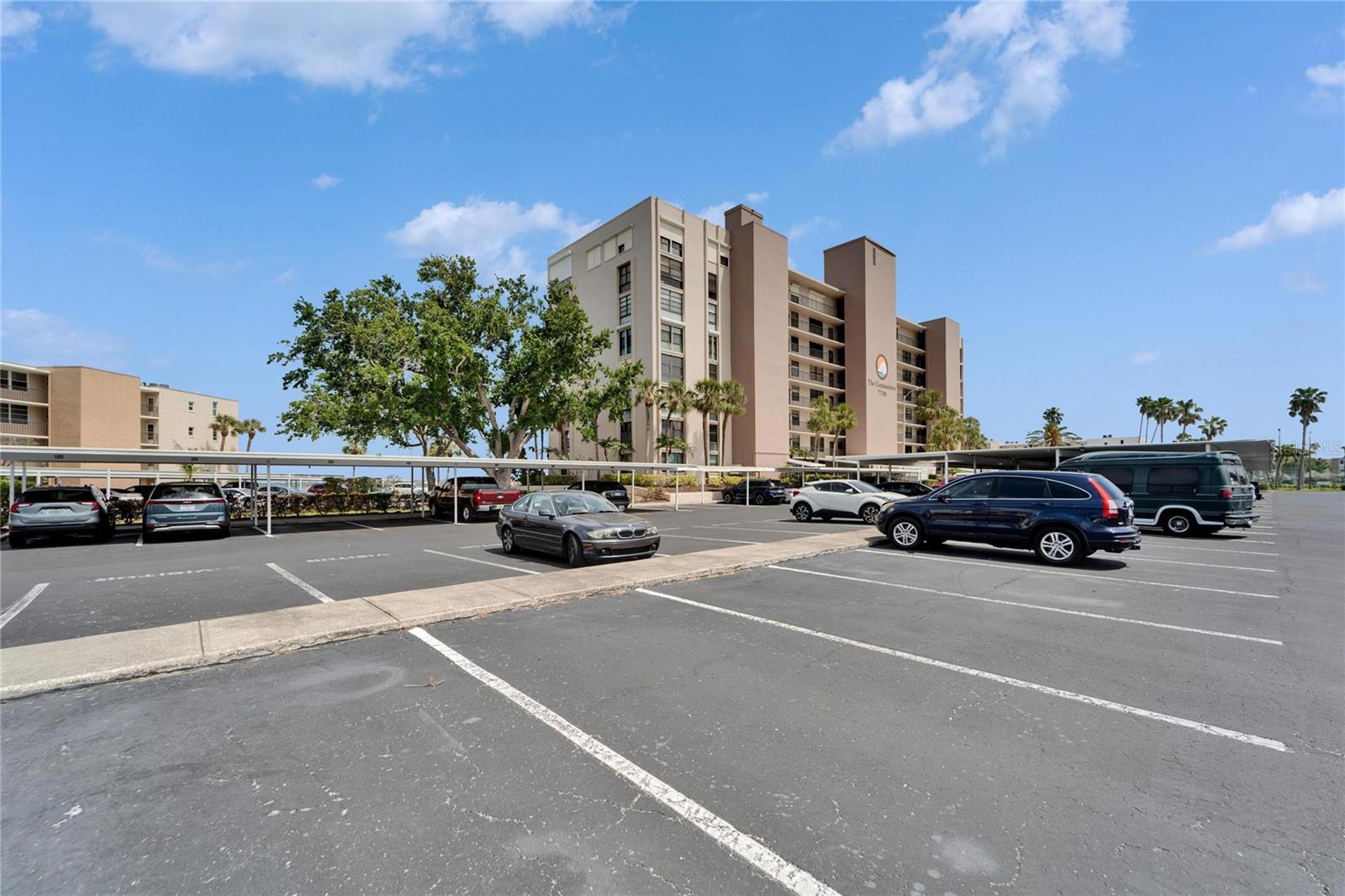 7700 SUN ISLAND DR S #107