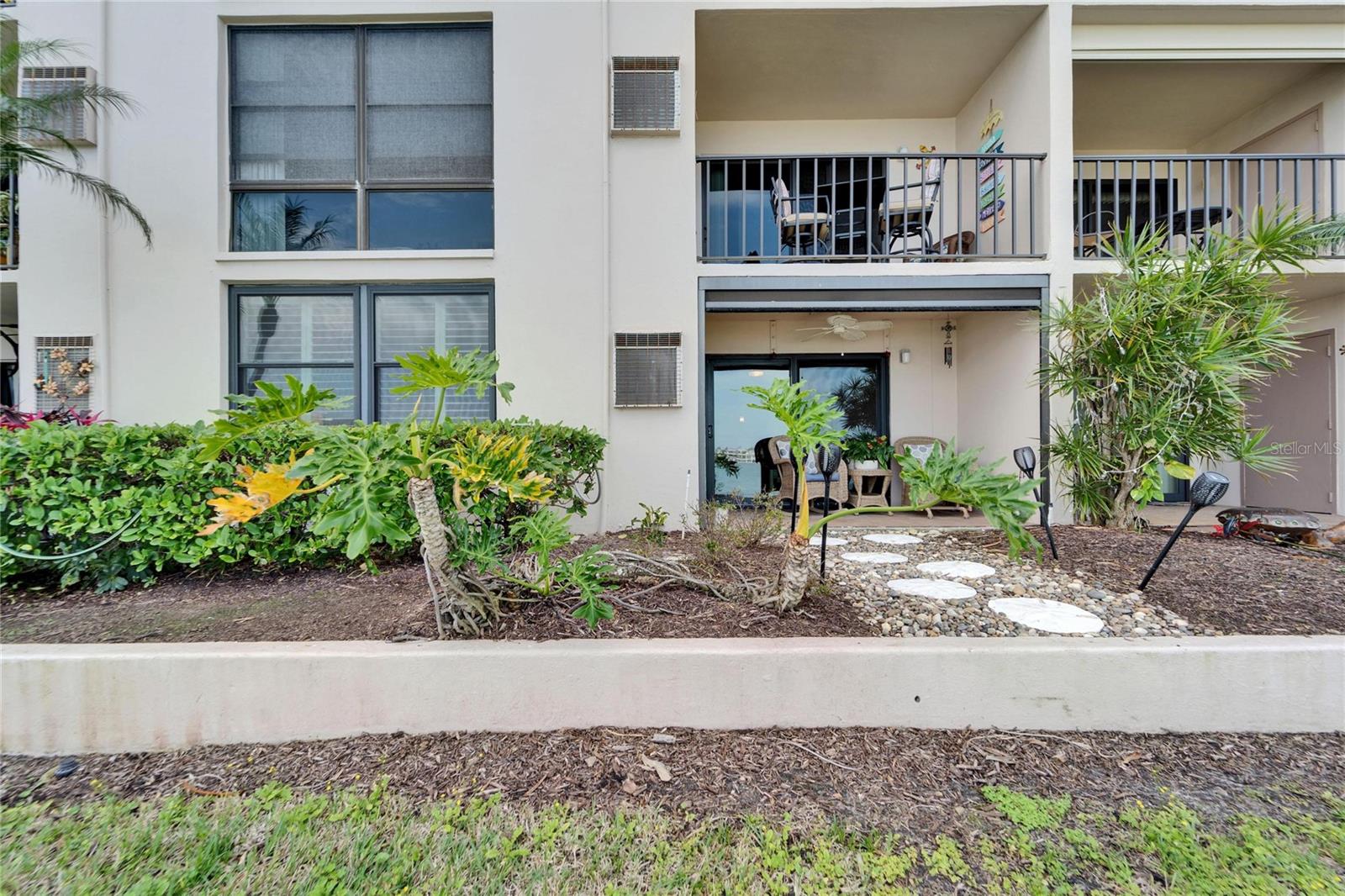 7700 SUN ISLAND DR S #107