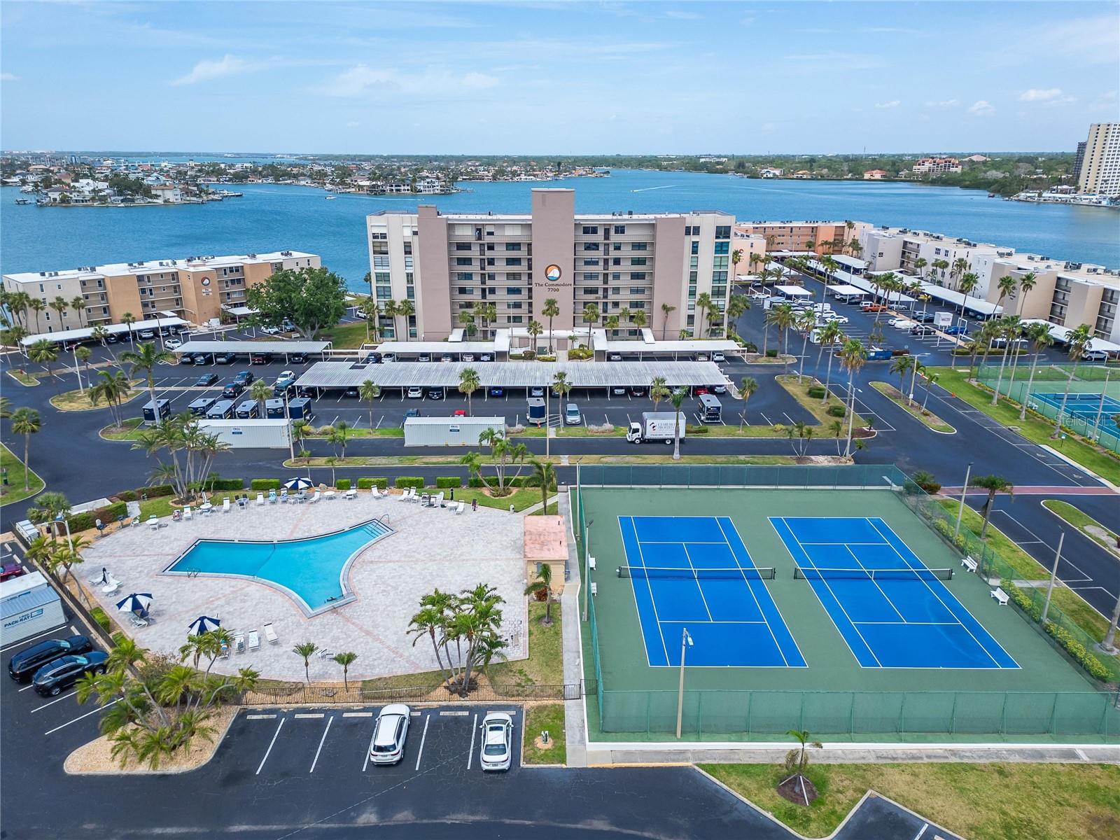 7700 SUN ISLAND DR S #107