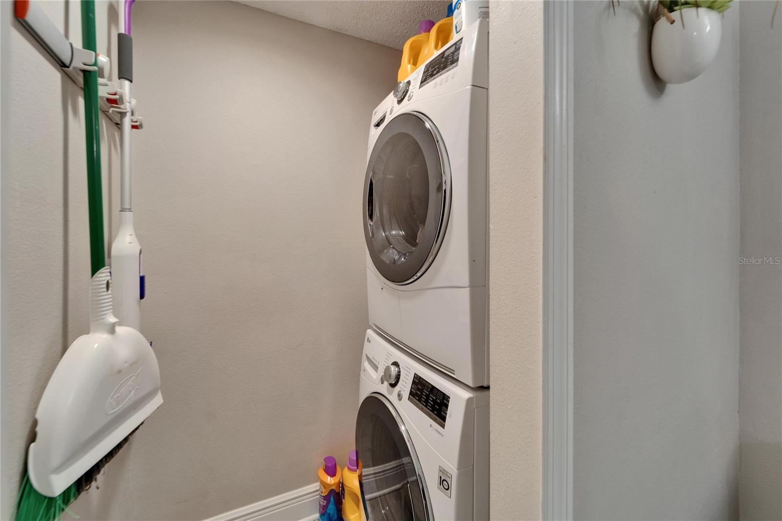 7700 SUN ISLAND DR S #107