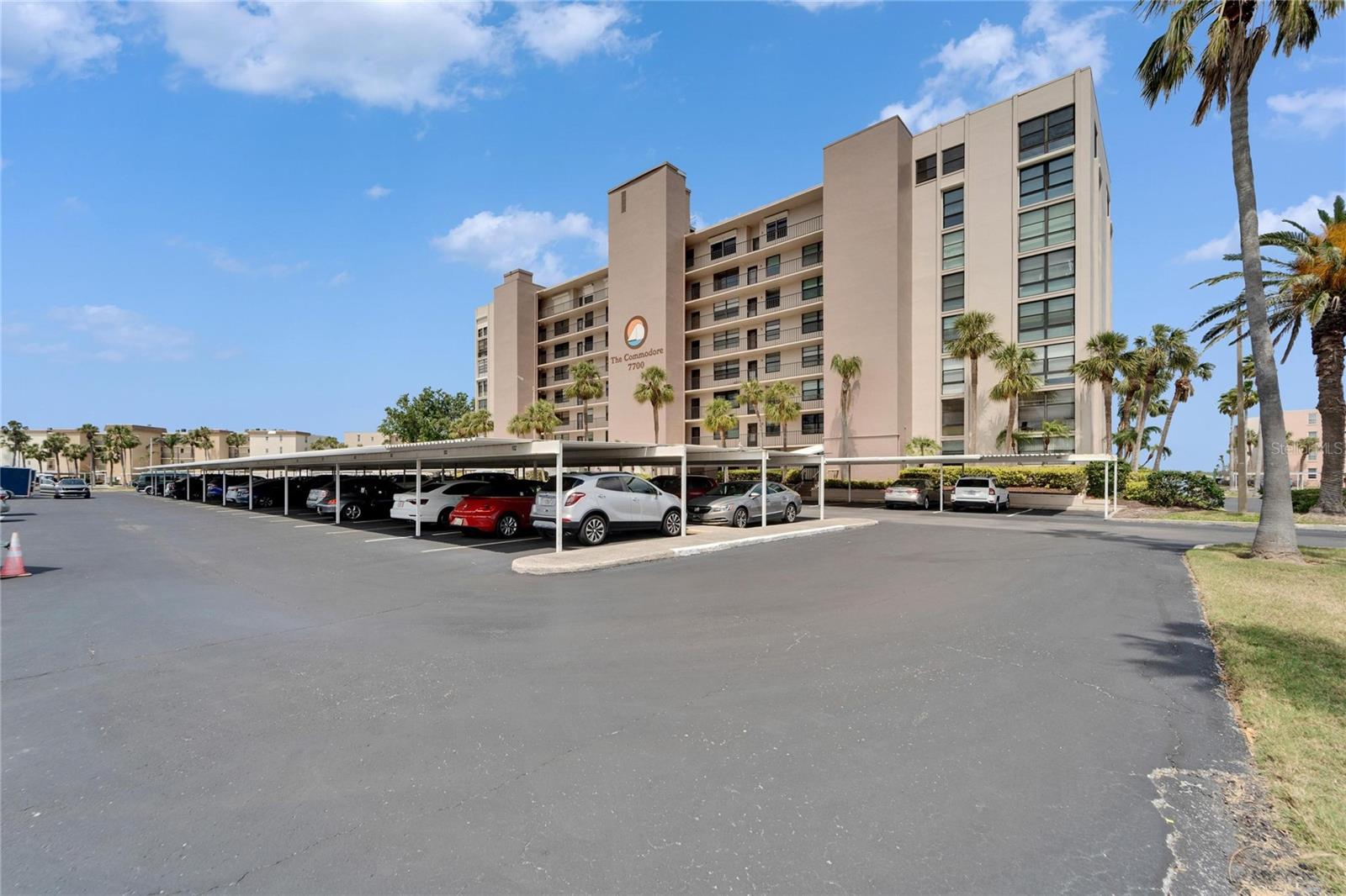 7700 SUN ISLAND DR S #107